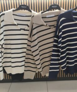 Pull à rayures horizontales avec col